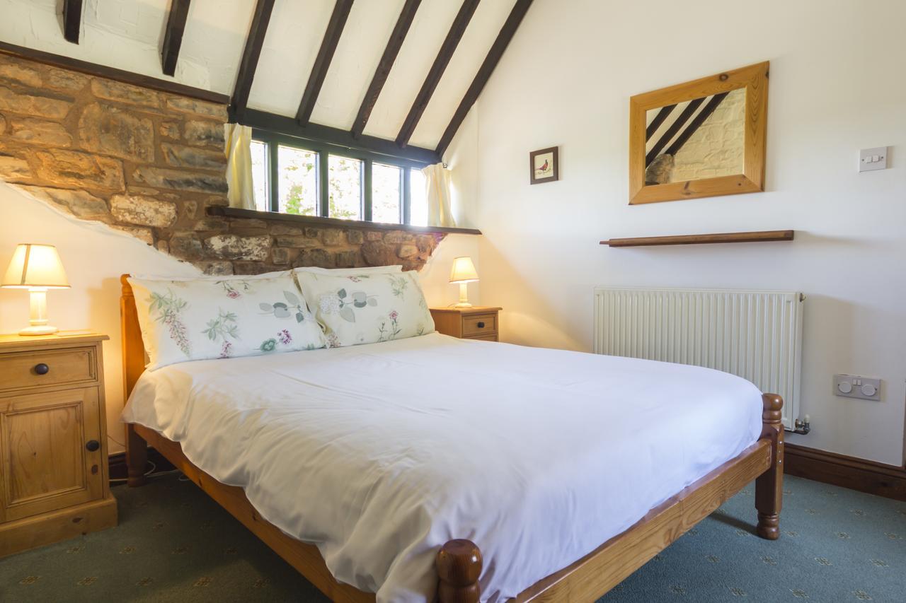 Three Gates Farm Holiday Cottages Huntsham Exterior foto